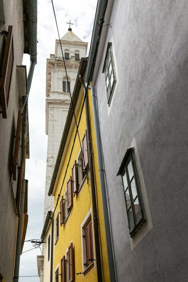 Studio Apartman Old Town Нови-Винодолски Экстерьер фото